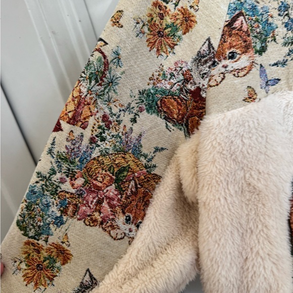 Cider Kitten Tapestry print fleece pullover size medium - Picture 4 of 8